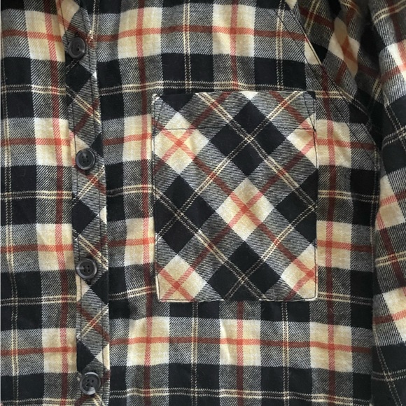 Wild Fable Plaid Oversized Button-Down Shirt - Picture 8 of 9